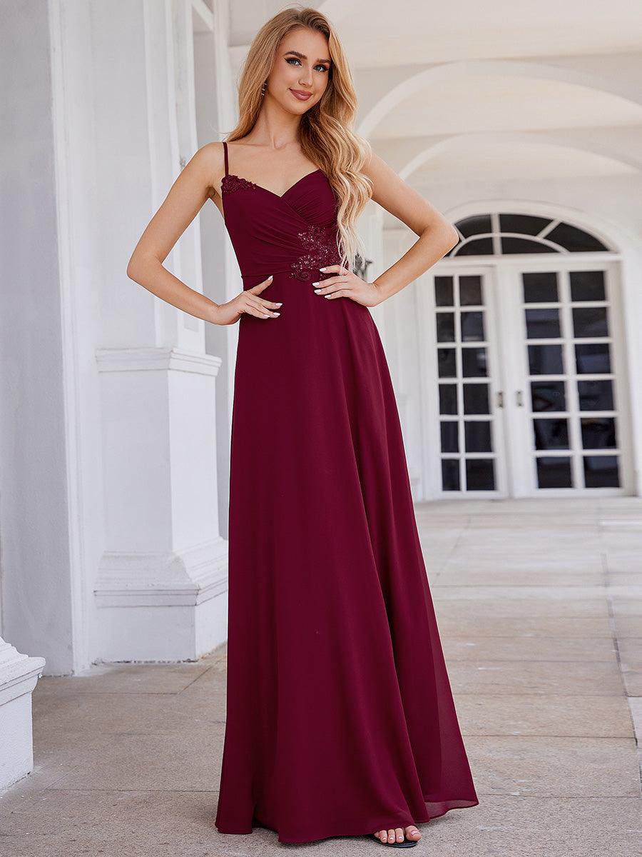 Robe de demoiselle d'honneur chic plissée à col en V et sans manches à la taille appliquée #Couleur_Bordeaux