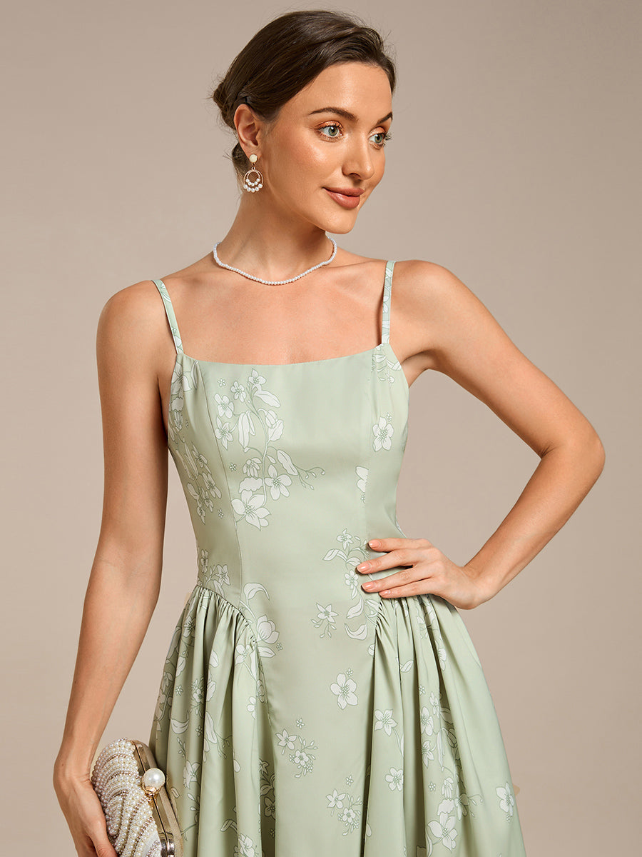 Robe de mariée à fleurs et bretelles spaghetti #Couleur_Vert sauge