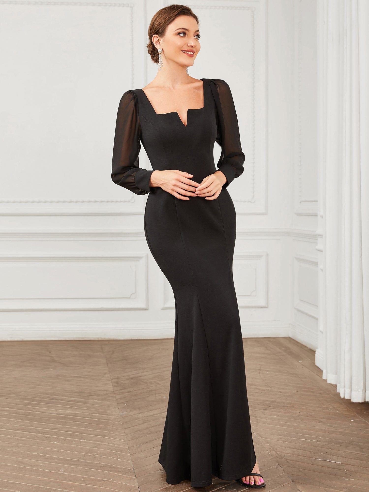 Robe fendue sur le côté à encolure carrée et manches longues #Couleur_Noir Robe fendue sur le côté à encolure carrée et manches longues