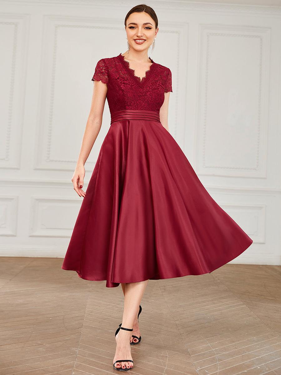 Élégante robe de soirée mi-longue à manches courtes et à fleurs brodées à col en V #Couleur_Bordeaux