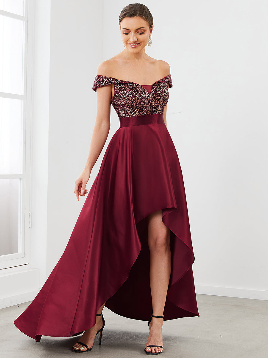 Robe de soirée mi-haute scintillante à épaules dénudées #Couleur_Bordeaux Robe de soirée mi-haute scintillante à épaules dénudées