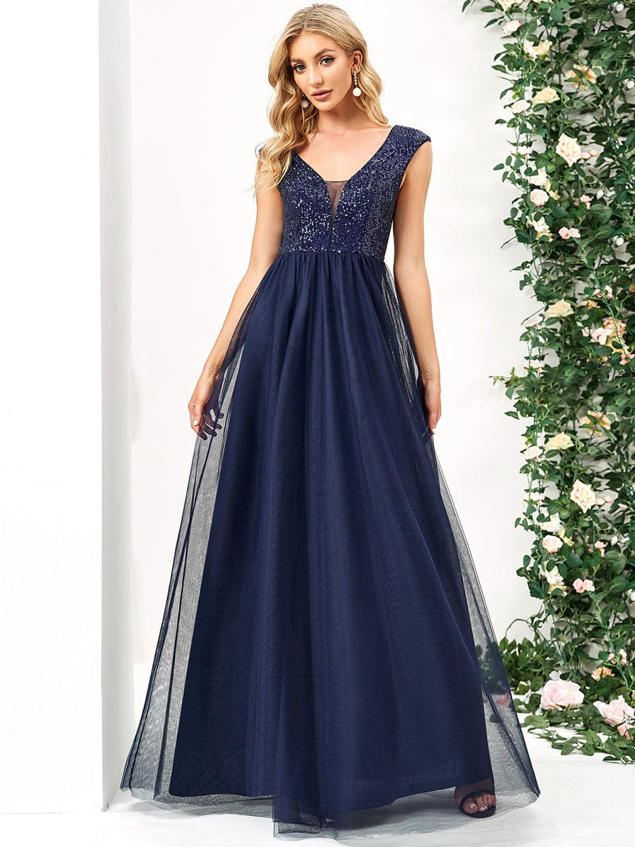 Robe de soirée longue plissée à col en V et à sequins sans manches #Couleur_Bordeaux Robe de soirée longue plissée à col en V et à sequins sans manches