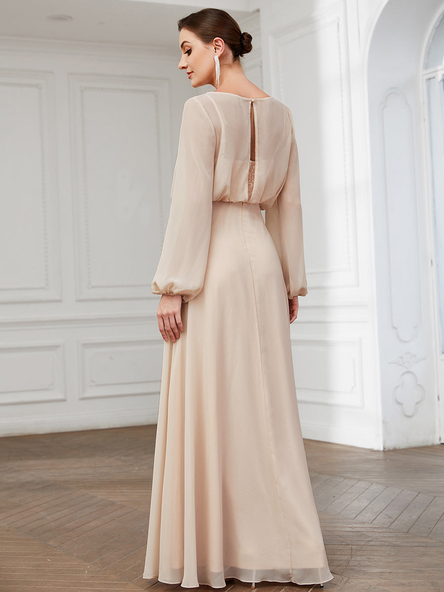 Robe de soirée en mousseline de soie illusion à manches longues #Couleur_Blush Robe de soirée en mousseline de soie illusion à manches longues