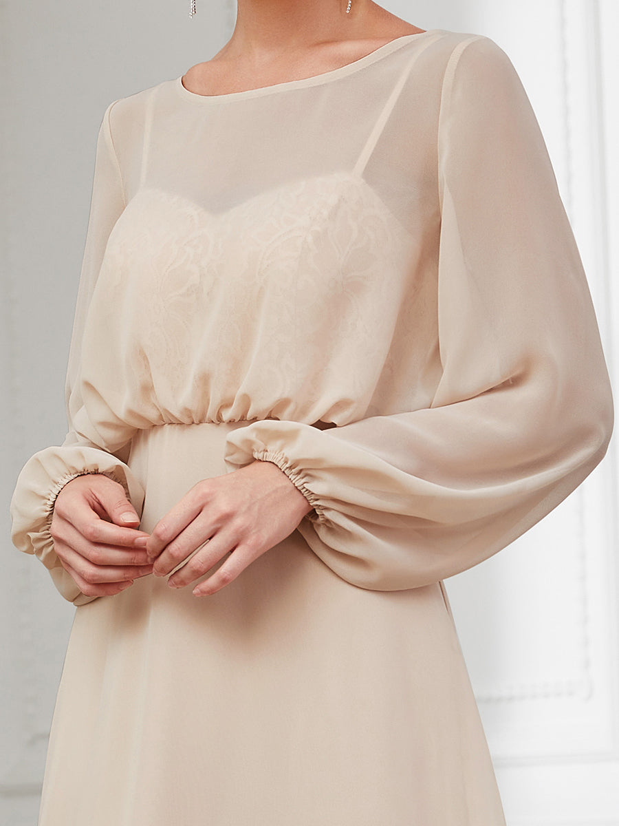 Robe de soirée en mousseline de soie illusion à manches longues #Couleur_Blush Robe de soirée en mousseline de soie illusion à manches longues