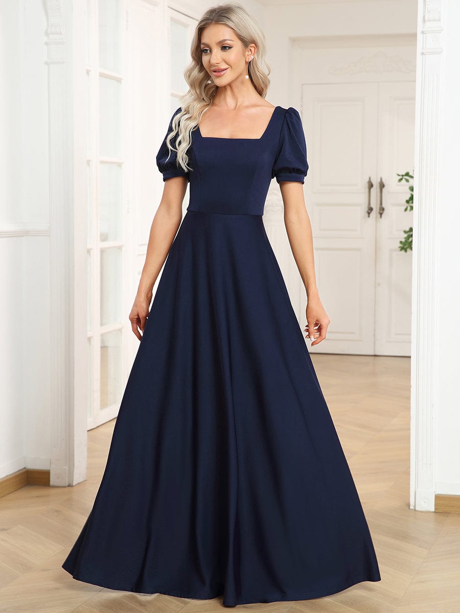 Robe de soirée trapèze à manches courtes et encolure carrée #Couleur_Noir Robe de soirée trapèze à manches courtes et encolure carrée