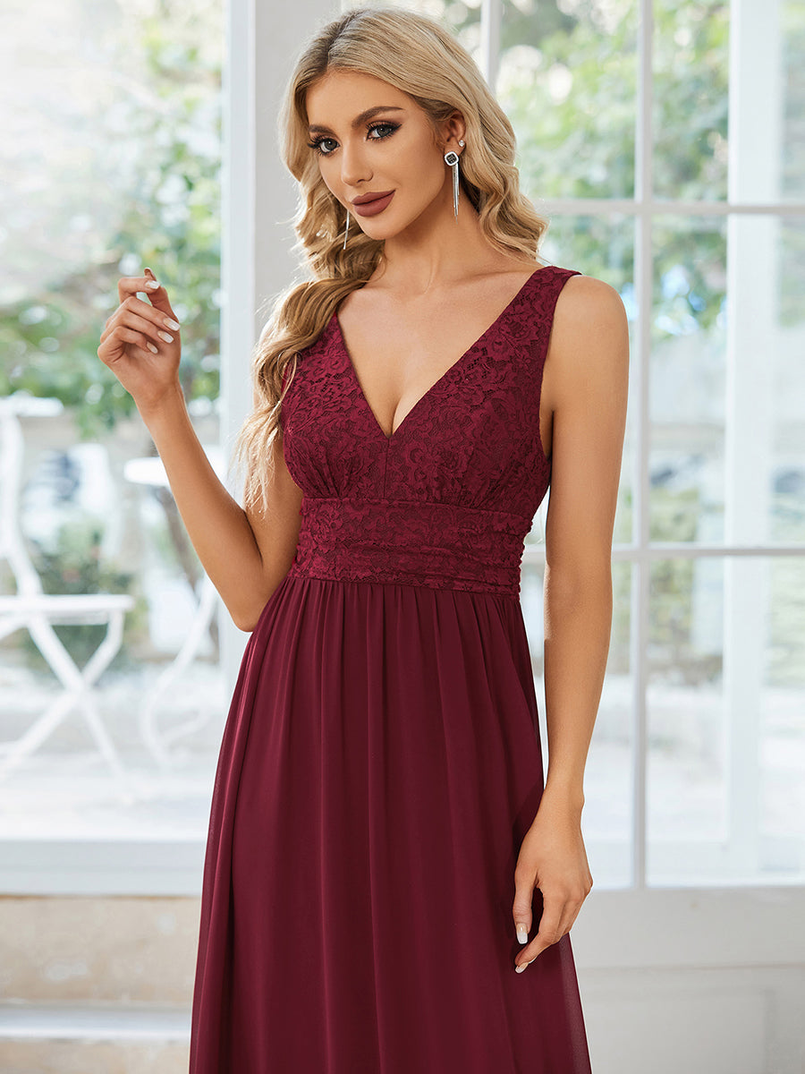 Robe de soirée sans manches à encolure en V taille plus fente haute et #Couleur_Bordeaux Robe de soirée sans manches à encolure en V taille plus longue au sol