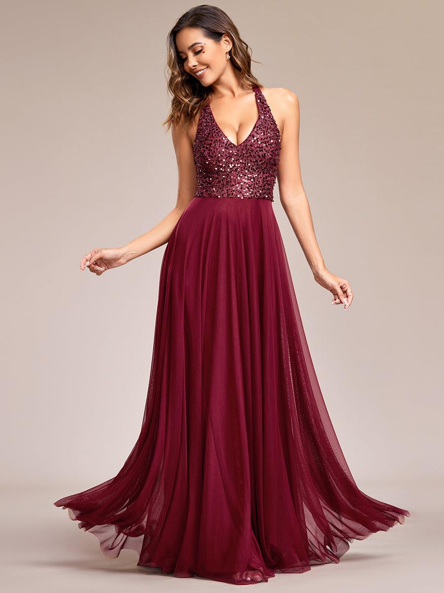 Robe de soirée en tulle à paillettes scintillantes et col licou#Couleur_Bordeaux Robe de soirée en tulle à paillettes scintillantes et col licou
