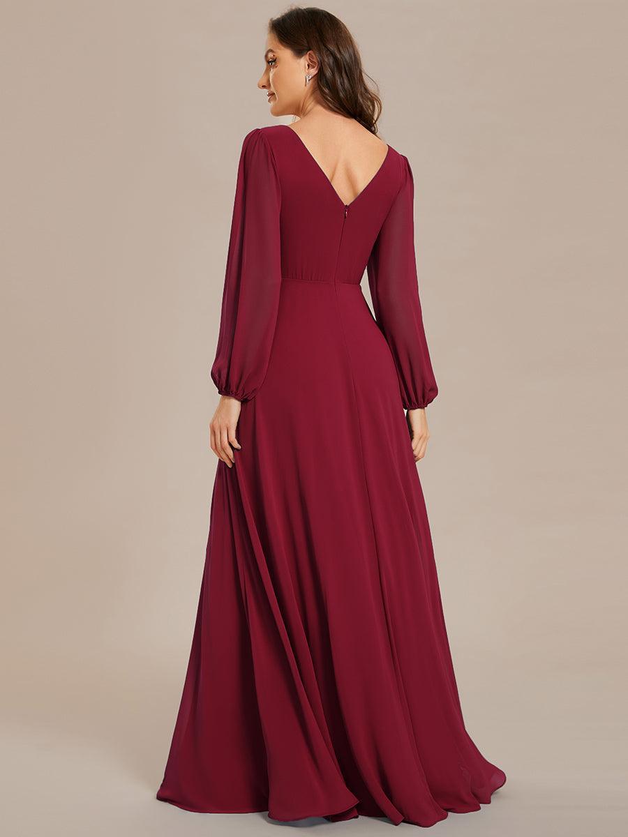 Robe de soirée plissée en mousseline de soie double col en V manches longues ceinture brillante #Couleur_Bordeaux