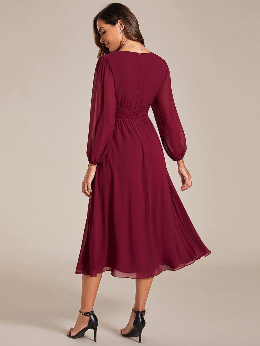 Robe invité mariage mi-longue élégante à col en V et manches longues #Couleur_Bordeaux