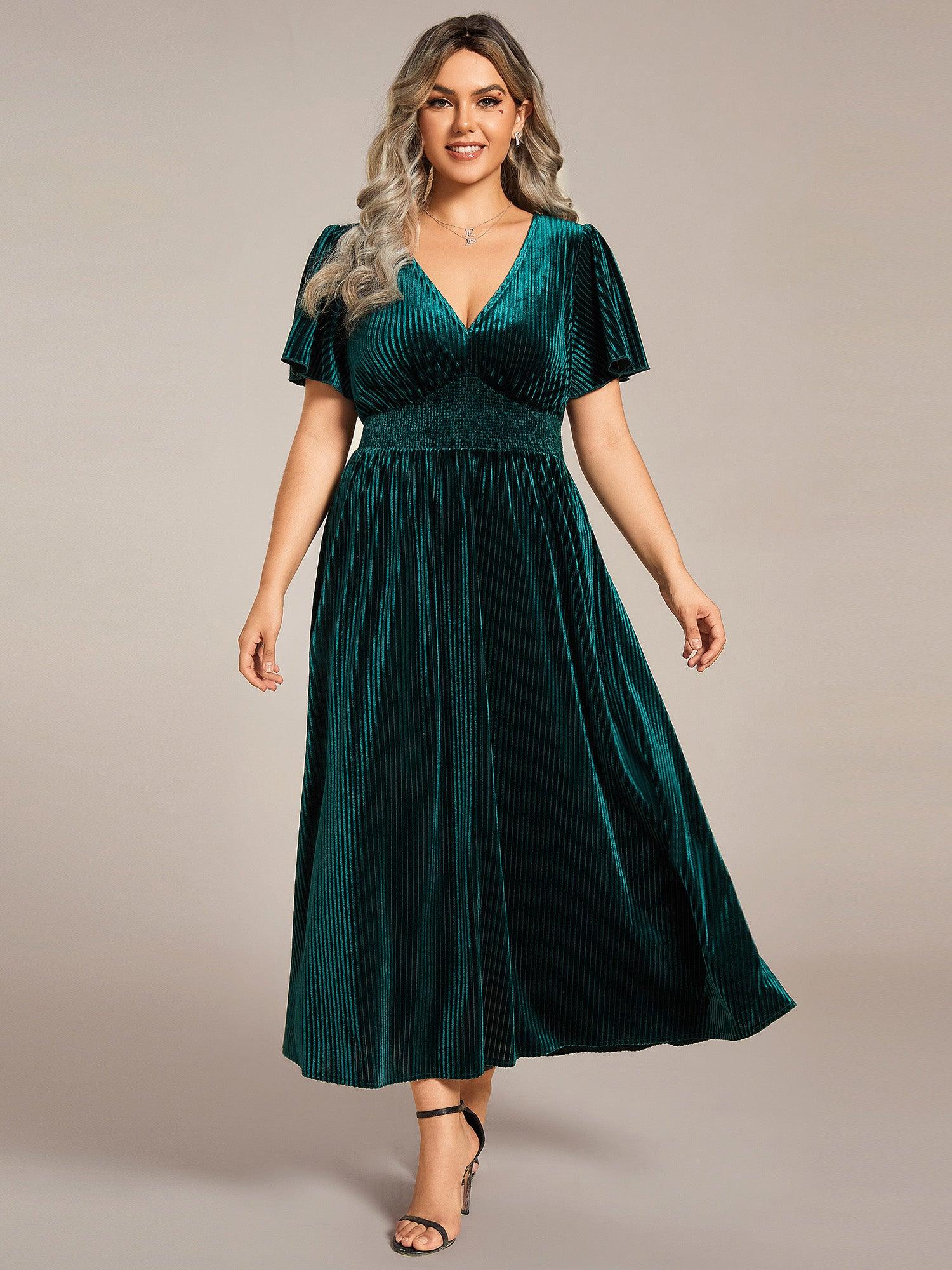 Grande taille Robe d'invité de mariage mi-longue en velours d'automne à manches courtes et col en V gracieux#Couleur_Caramel Grande taille Robe d'invité de mariage mi-longue en velours d'automne à manches courtes et col en V gracieux