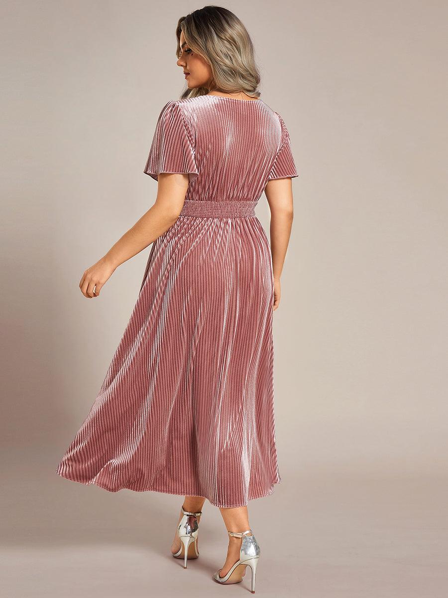 Robe d'invité de mariage mi-longue en velours d'automne à manches courtes et col en V gracieux#Couleur_Caramel Robe d'invité de mariage mi-longue en velours d'automne à manches courtes et col en V gracieux