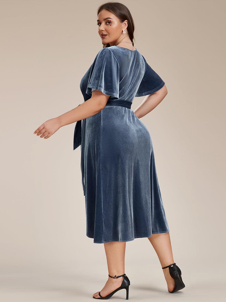 Grande taille Robe d'invité de mariage mi-longue en velours type une pièce manches courtes col en V #Couleur_Marine Fume