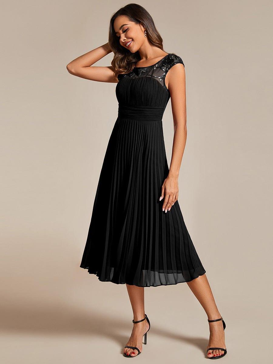 Robe d'invité de mariage trapèze en mousseline de soie à manches courtes avec plis et encolure ronde #Couleur_Noir