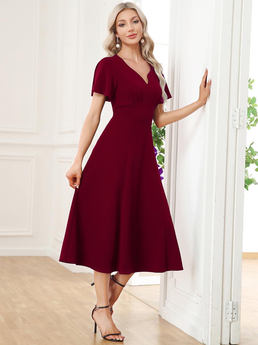 Robe Mère de la Mariée mi-longue à encolure en V et manches courtes #Couleur_Bleu Marine Robe Mère de la Mariée mi-longue à encolure en V et manches courtes