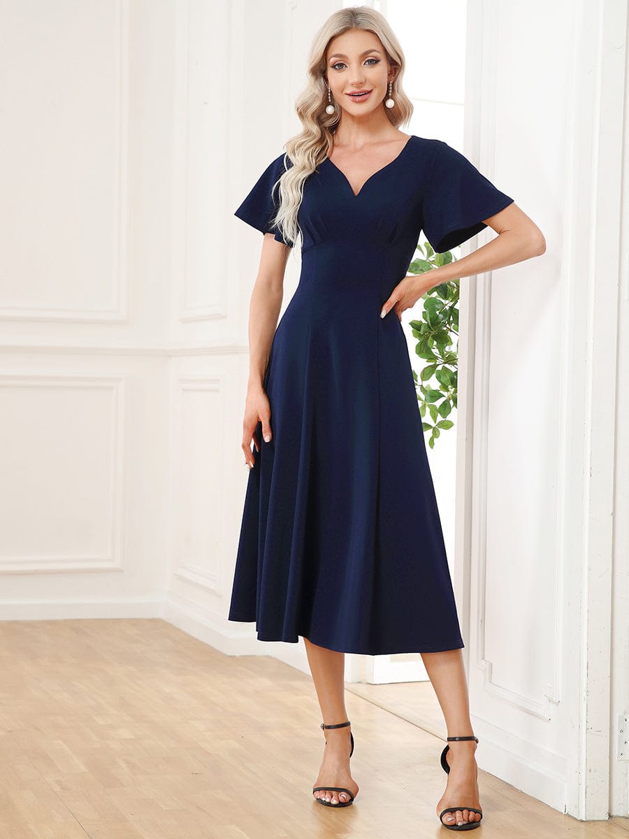 Robe Mère de la Mariée mi-longue à encolure en V et manches courtes #Couleur_Bleu Marine Robe Mère de la Mariée mi-longue à encolure en V et manches courtes