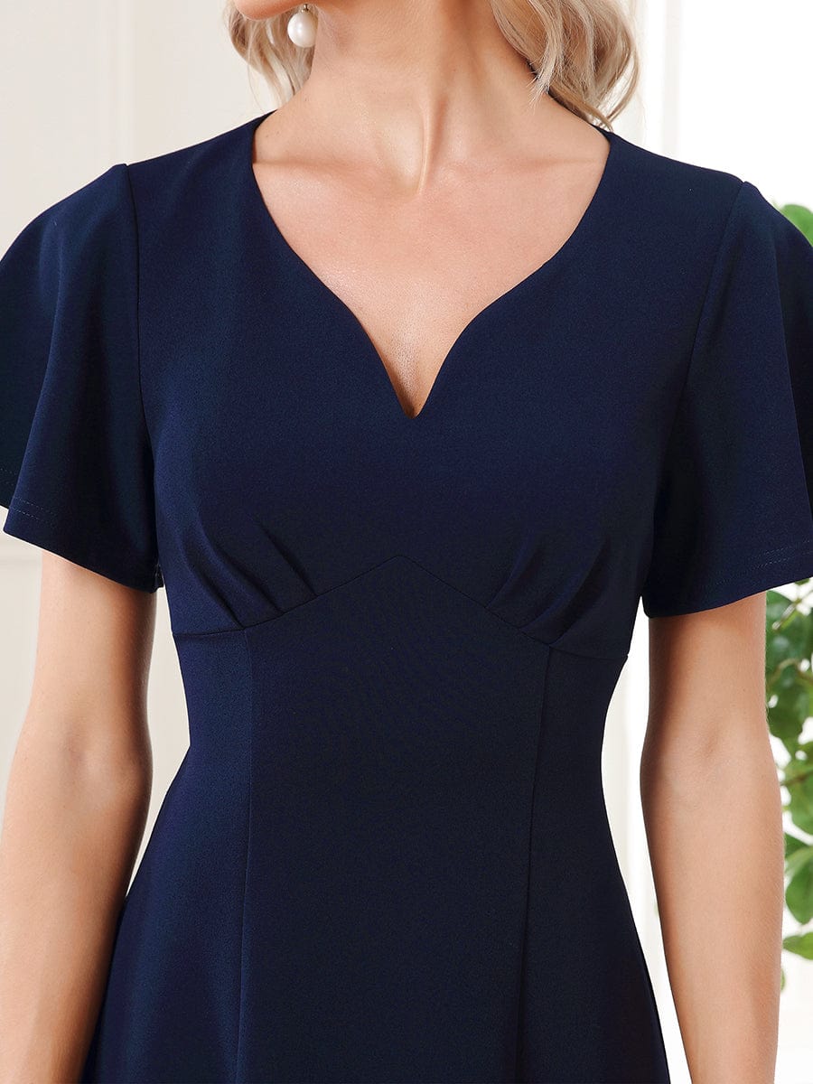 Robe Mère de la Mariée mi-longue à encolure en V et manches courtes #Couleur_Bleu Marine Robe Mère de la Mariée mi-longue à encolure en V et manches courtes
