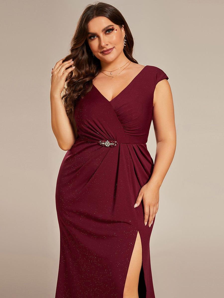 Robe mère de la mariée élégante col en V scintillant fendue grande taille #Couleur_Bordeaux Robe mère de la mariée élégante col en V scintillant fendue grande taille