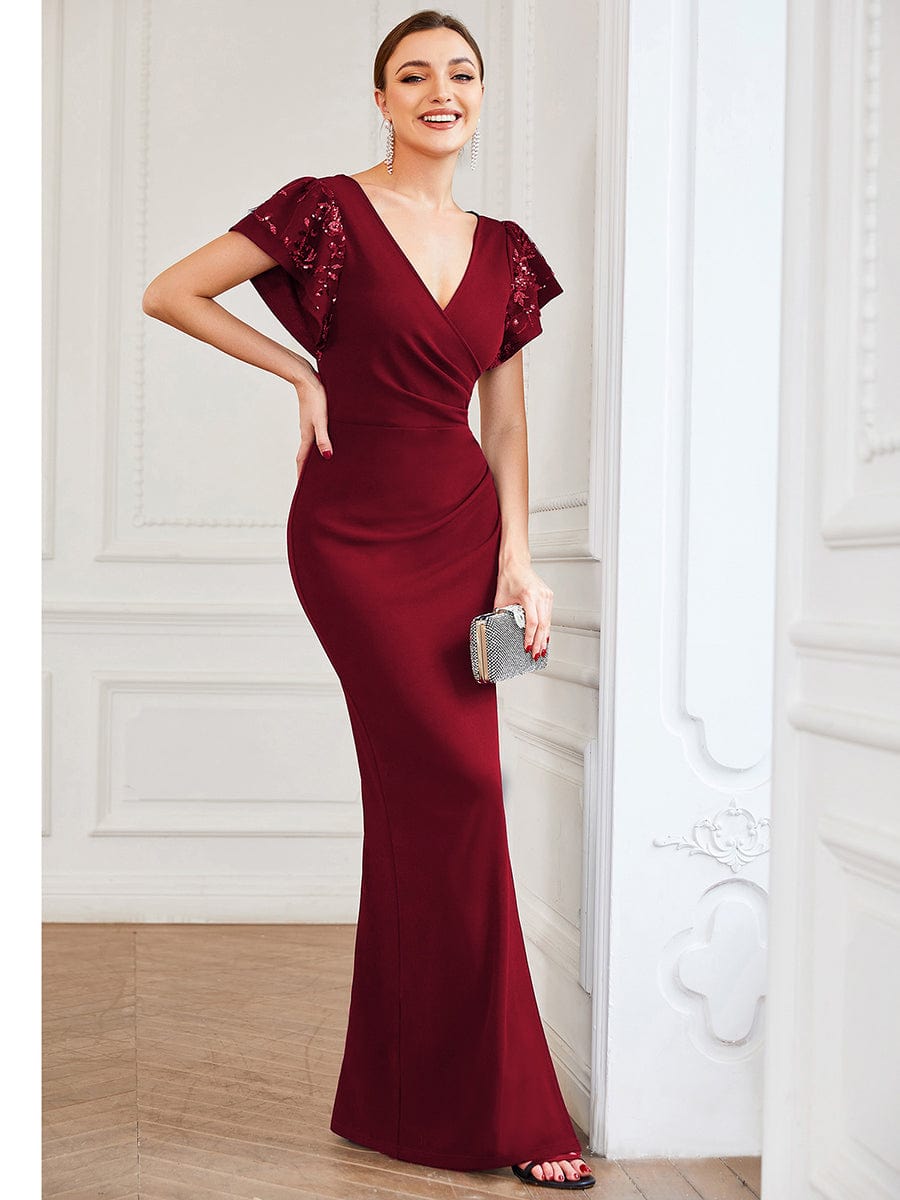 Robe mère de la mariée moulante froncée à encolure en V et fente latérale #Couleur_Bordeaux Robe mère de la mariée moulante froncée à encolure en V et fente latérale