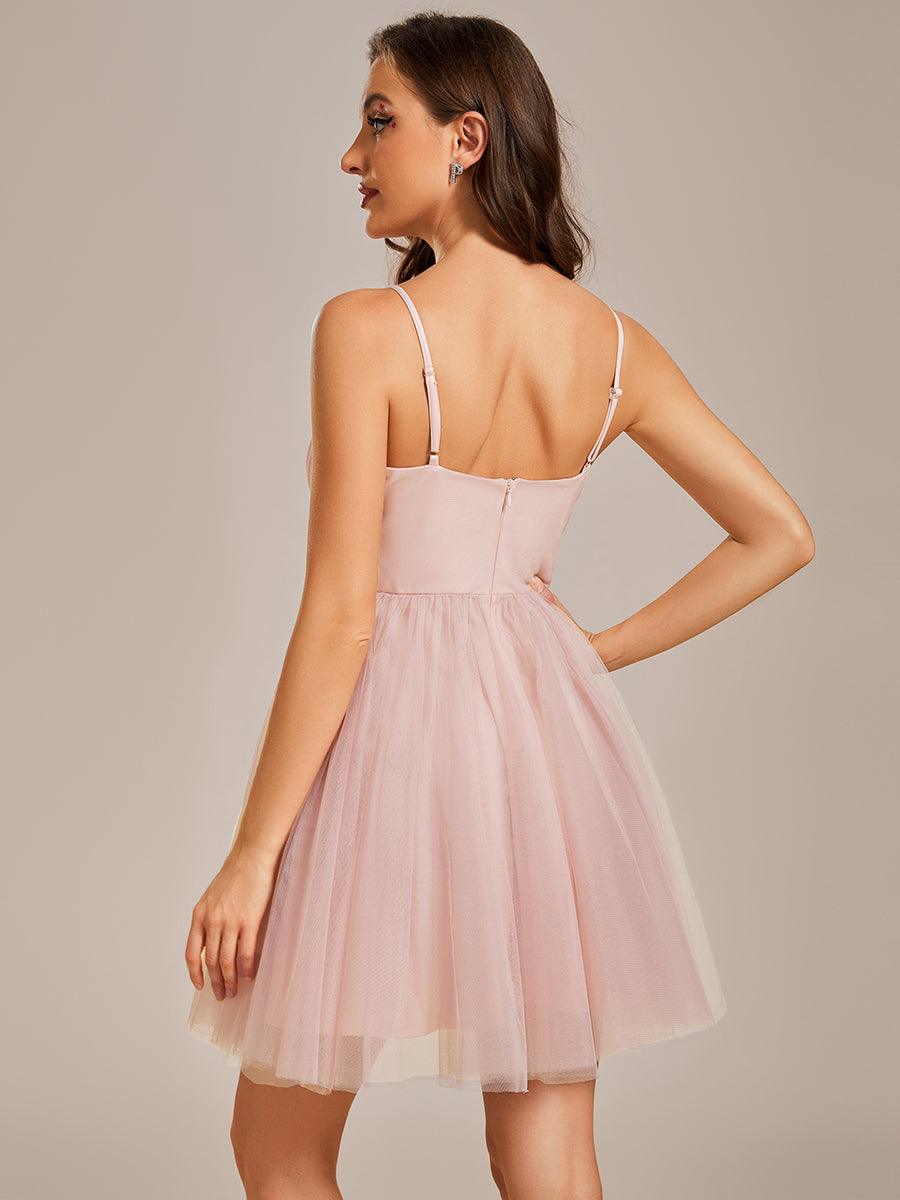 Robe de Cocktail courte mousseline à bretelles fines #Couleur_Rose Robe de Cocktail courte mousseline à bretelles fines