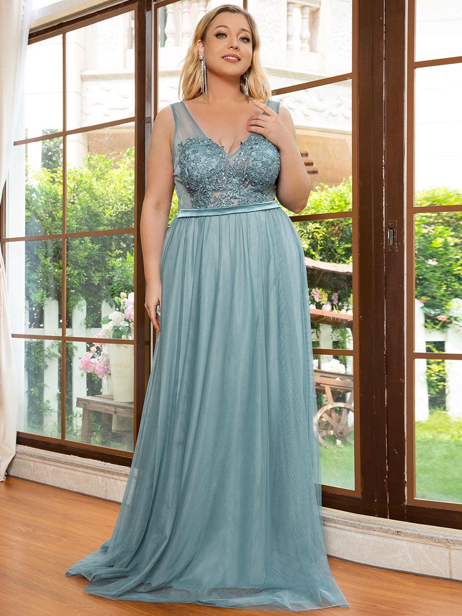 Robe Demoiselle d'Honneur Longue en Dentelle Florale à Col en V #Couleur_Bleu Fume Robe Demoiselle d'Honneur Longue en Dentelle Florale à Col en V