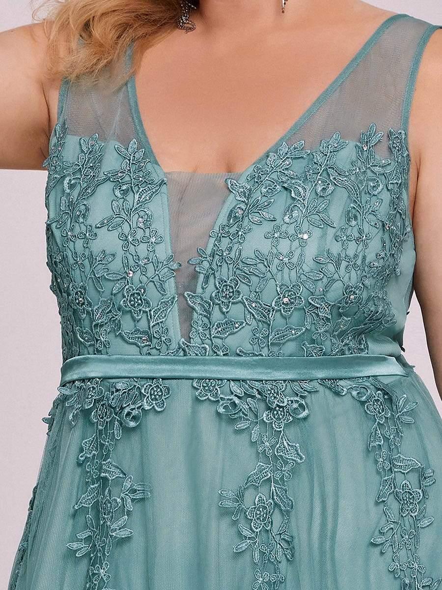Robe de soirée en tulle fluide sans manches avec appliques élégantes de grande taille #Couleur_Bleu Fume