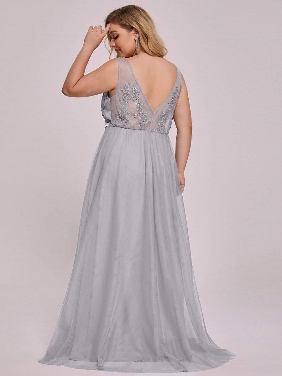 Robe de soirée en tulle fluide sans manches avec appliques élégantes de grande taille #Couleur_Gris