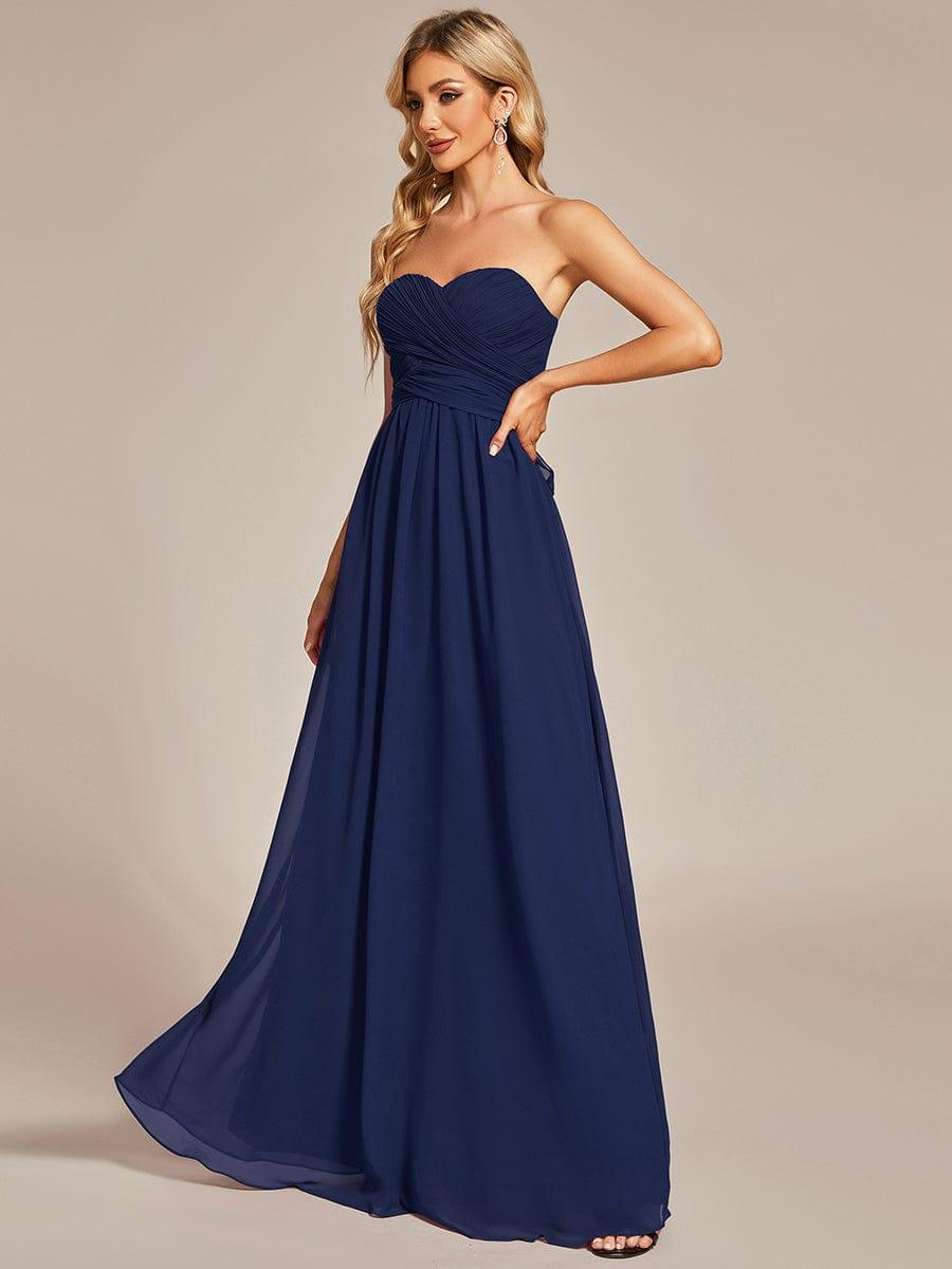 Robe demoiselle d'honneur multi-positions froncée en mousseline #Couleur_Bordeaux Robe demoiselle d'honneur multi-positions froncée en mousseline