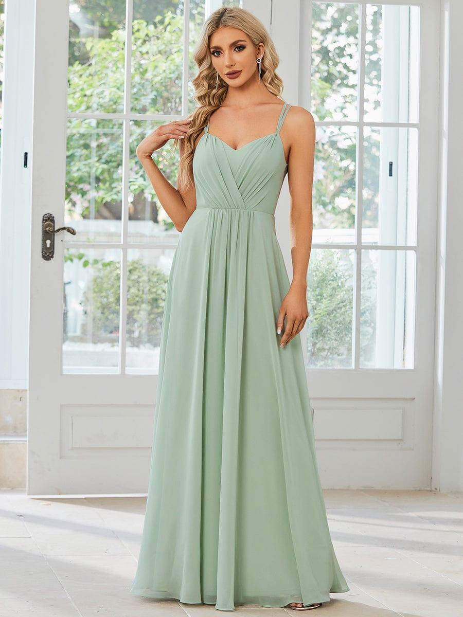Robe de demoiselle d'honneur longue en satin doux à bretelles spaghetti fente sexy