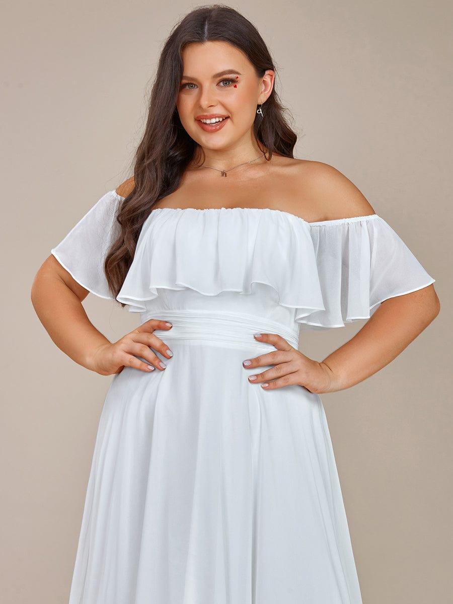 Robe demoiselle d'honneur fluide en mousseline épaules dénudées grande taille #couleur_Blanc