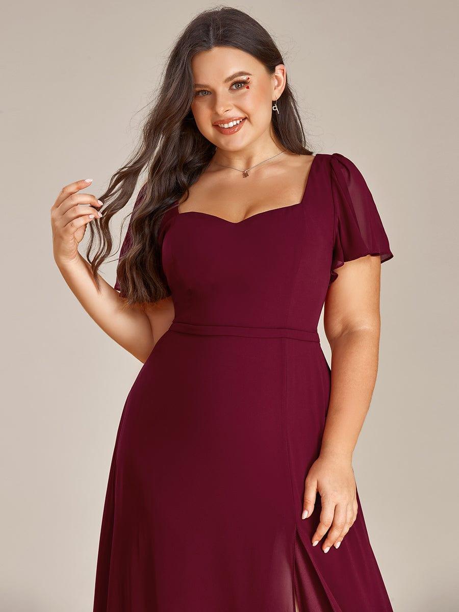 Robe demoiselle d'honneur maxi en mousseline à fente haute de grande taille #Couleur_Bordeaux Robe demoiselle d'honneur maxi en mousseline à fente haute de grande taille