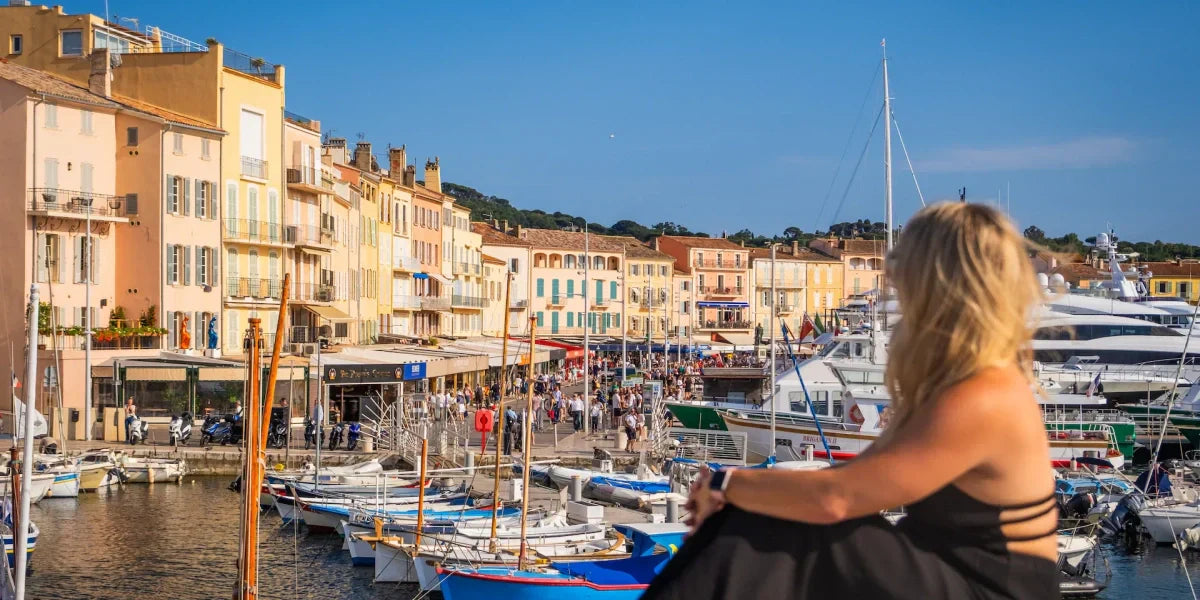 Voyage sur la Côte d’Azur ? Voici les robes idéales pour un look Riviera