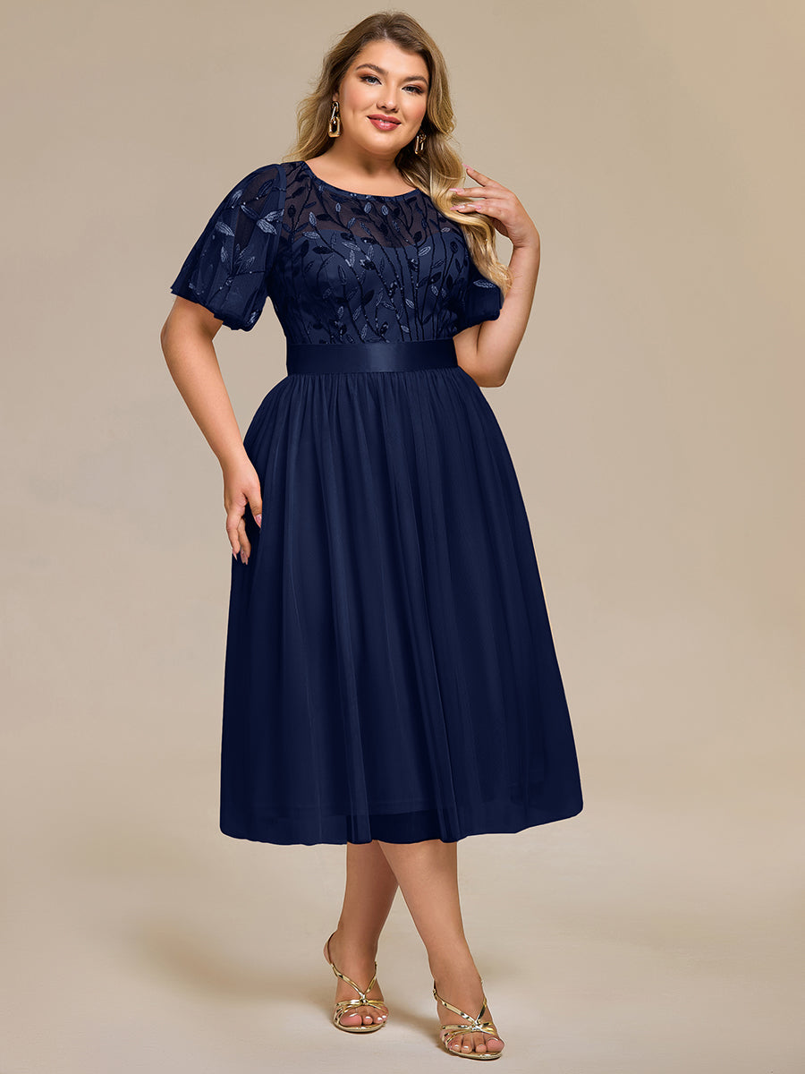Robe d'invité de mariage trapèze en mousseline fluide à encolure ronde et longueur au genou #Couleur_Bleu Marine