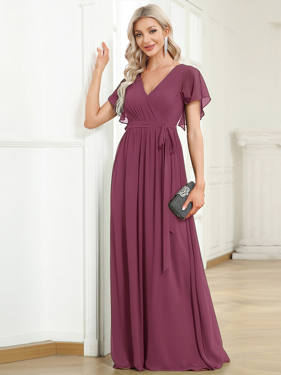 Robe de demoiselle d'honneur en mousseline de soie à encolure en V et à manches #Couleur_Prune Foncée