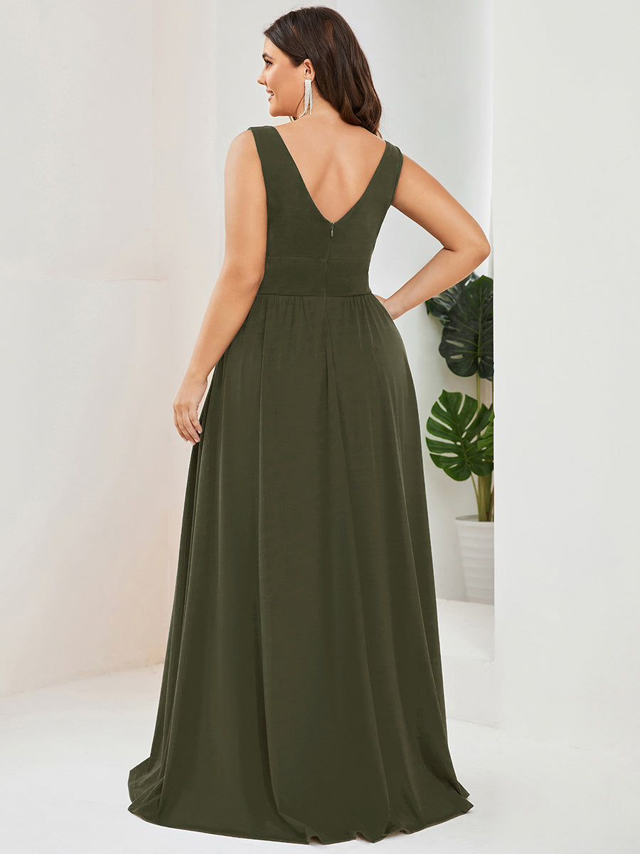 Robe de soir??e longue au sol ?? taille empire et ?? encolure en V #Couleur_Vert Olive