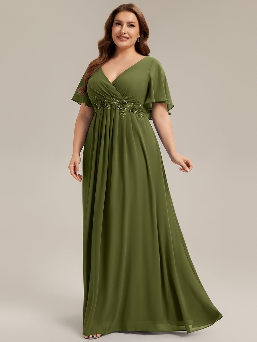Robe longue à manches à volants décolleté en V profond avec appliques coupe évasée #Couleur_Vert Olive