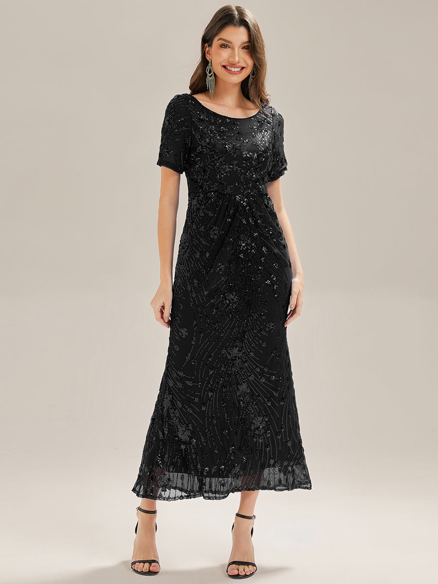 Robe de soirée chic sans bretelles en stretch haut avec détail froncé et col rond longueur midi #Couleur_Noir