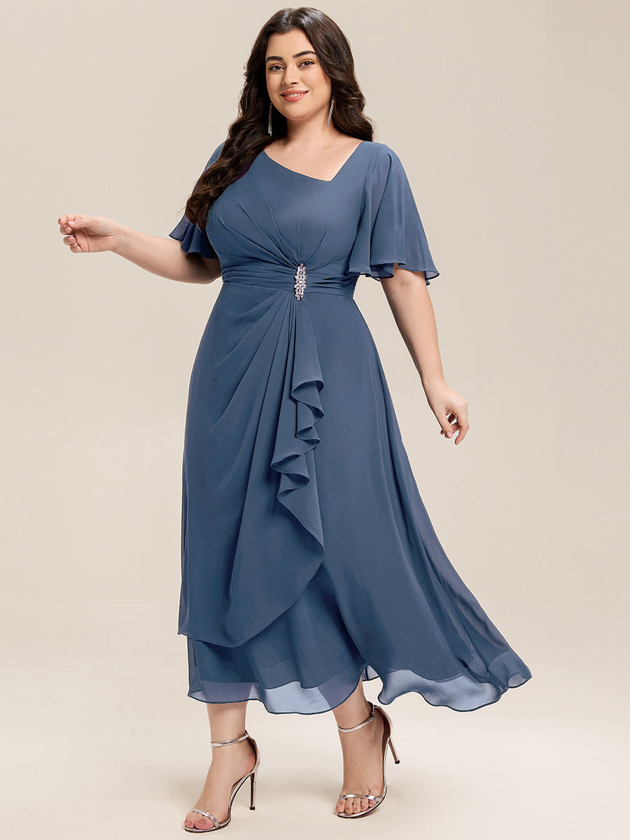 Robe de soirée mi-longue en mousseline de soie à manches courtes #Couleur_Marine Fume