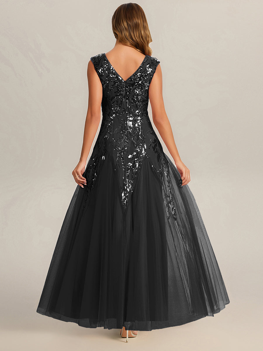 robe longue sans manches décolletée en V brodée de fleurs en A #Couleur_Noir