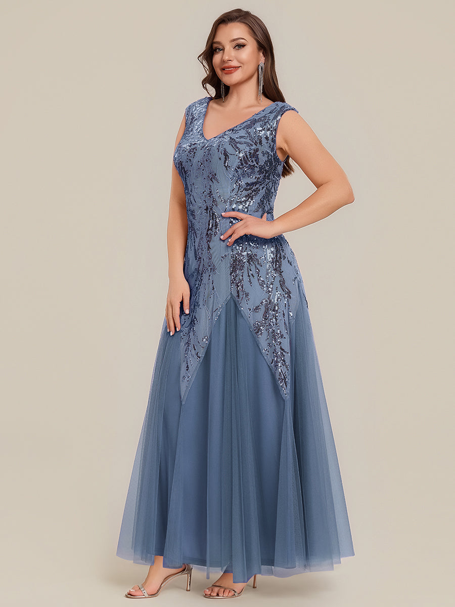 robe longue sans manches décolletée en V brodée de fleurs en A #Couleur_Marine Fume