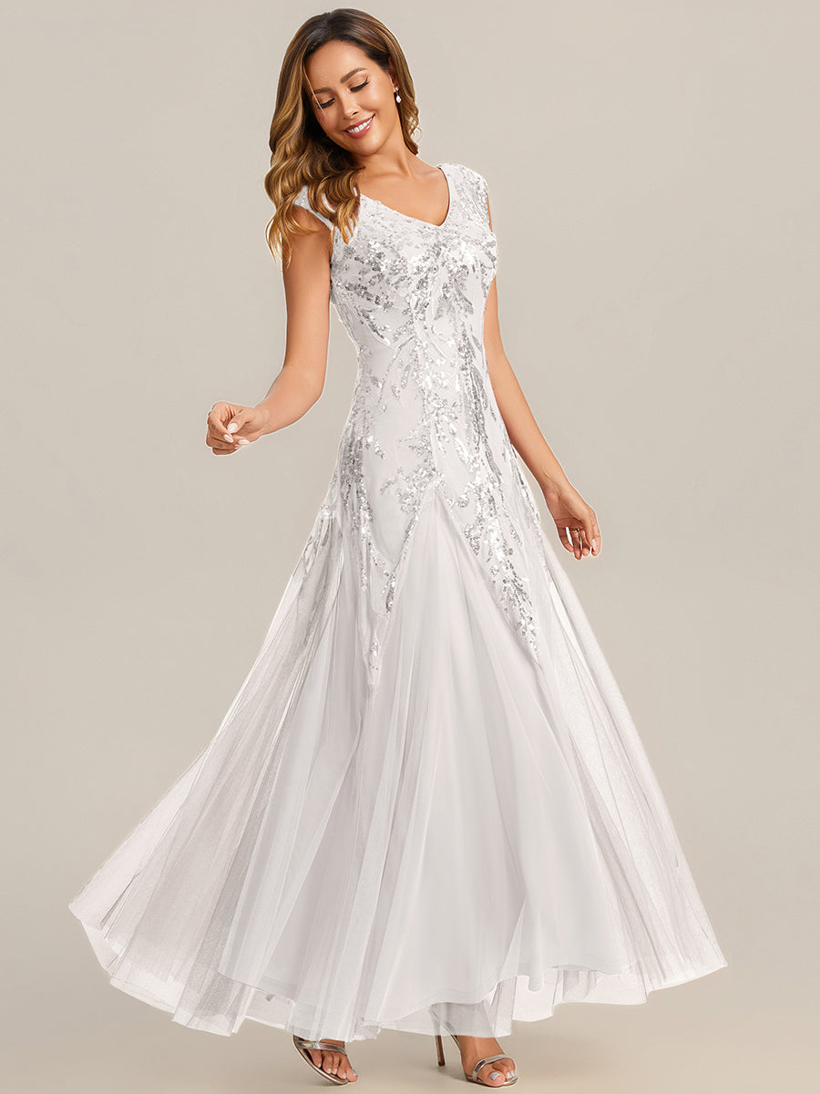 robe longue sans manches décolletée en V brodée de fleurs en A #Couleur_Blanc
