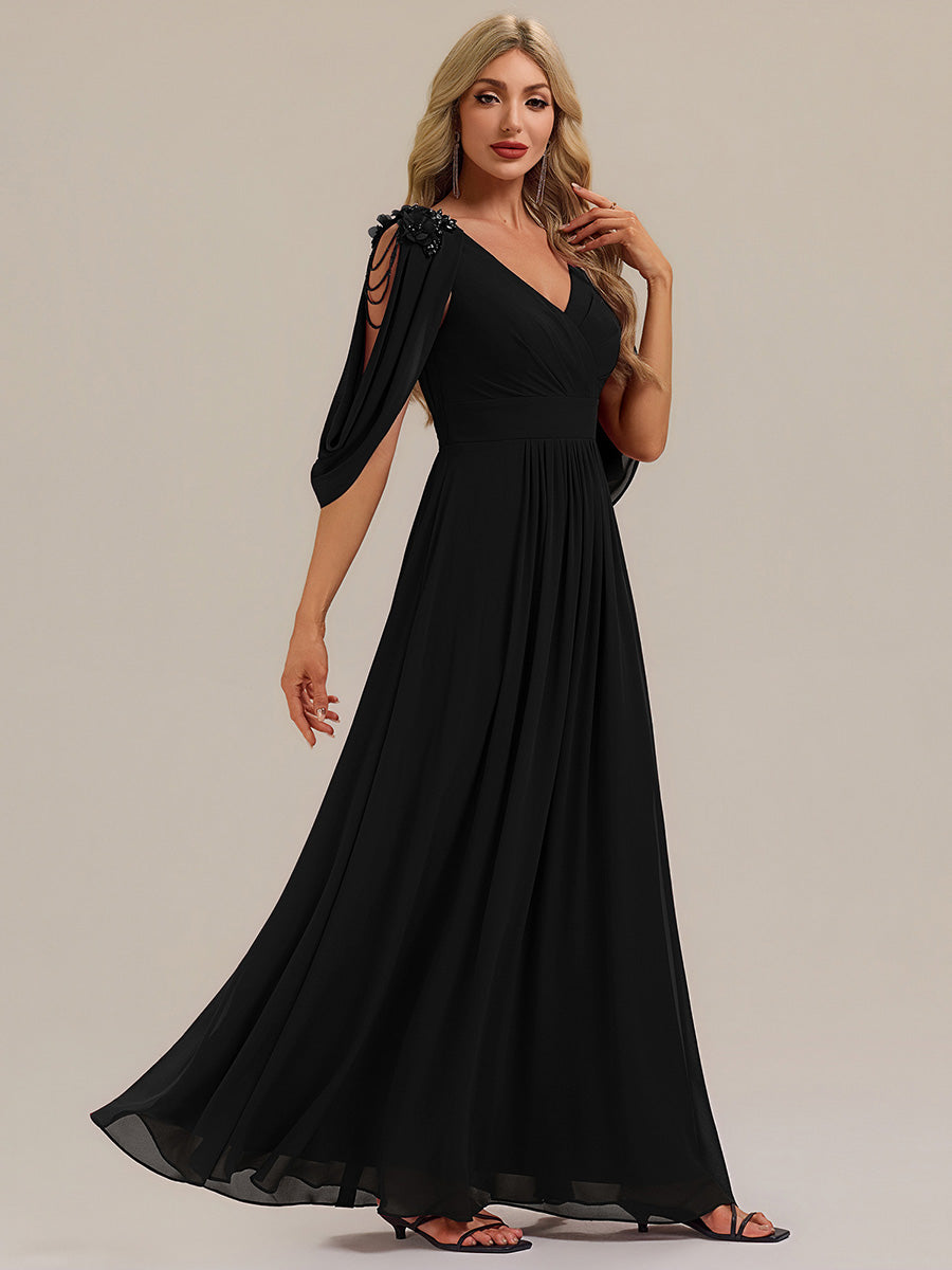 Robe de soirée chic à manches mi-longues en imprimé floral avec appliqués décolleté en V profond coupe A longueur de sol avec détails en perles #Couleur_Noir