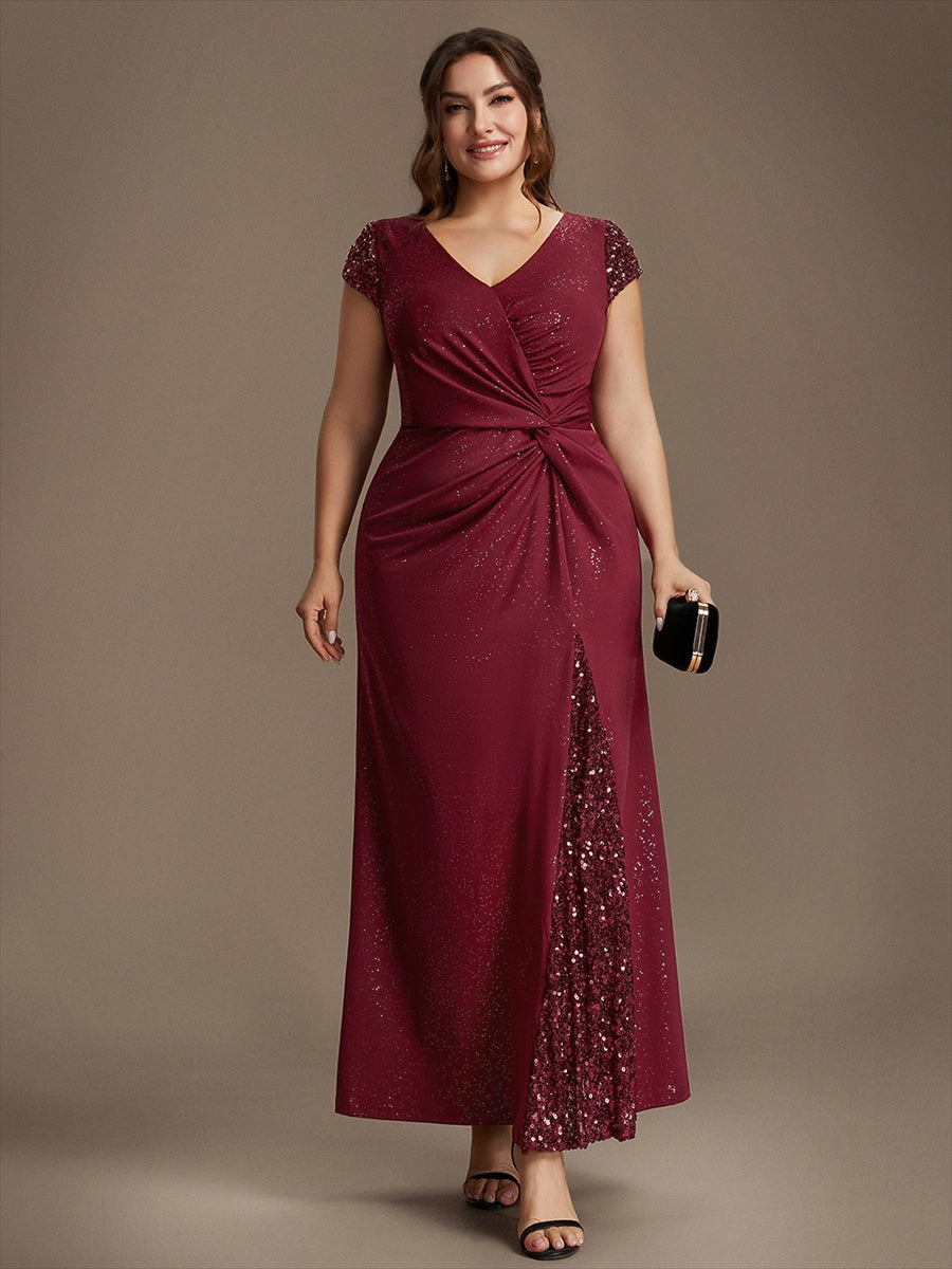 Robe moulante à manches courtes en stretch élevé avec décolleté en V noué et détails en sequins #Couleur_Bordeaux