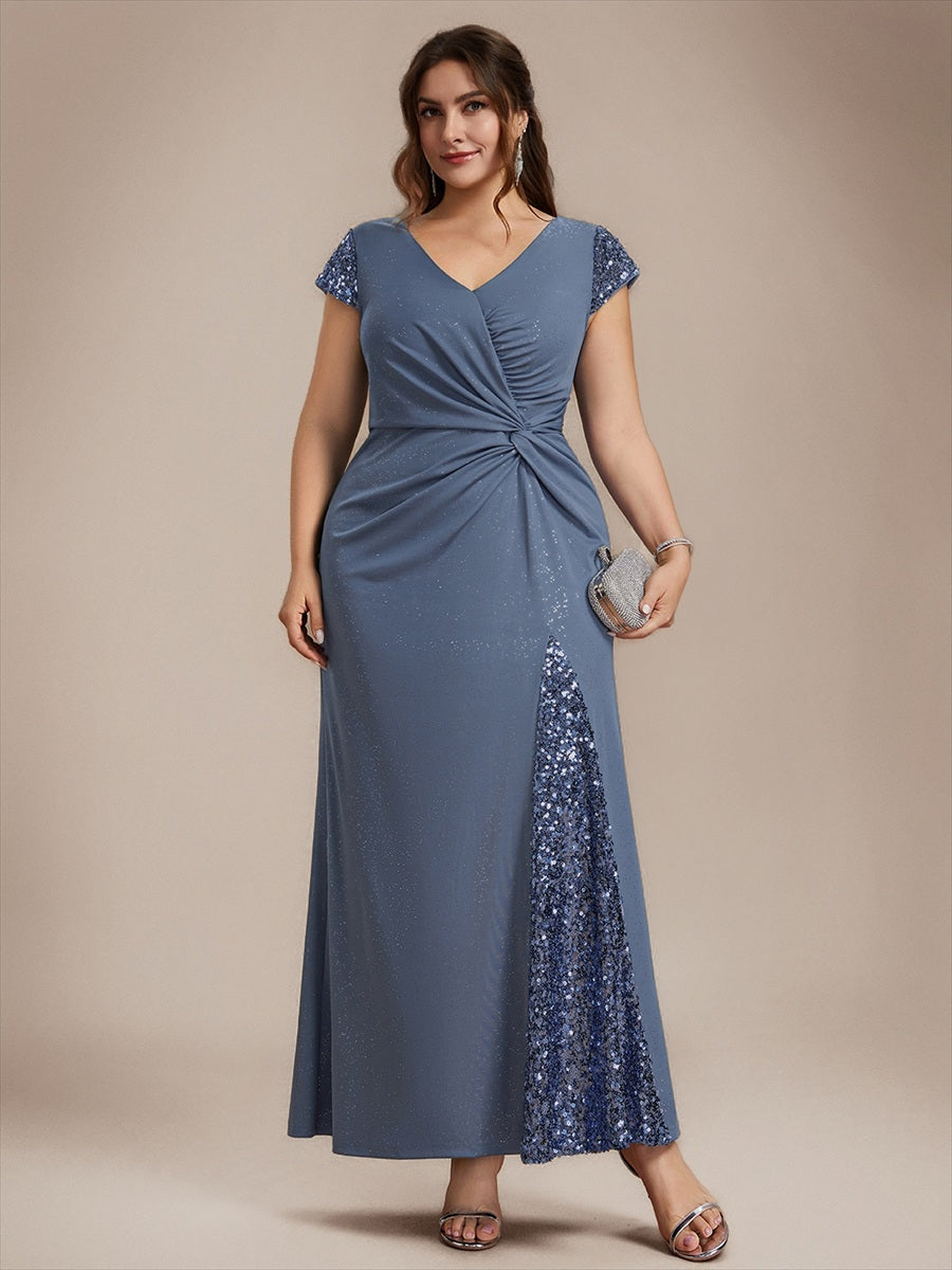 Robe moulante à manches courtes en stretch élevé avec décolleté en V noué et détails en sequins #Couleur_Marine Fume