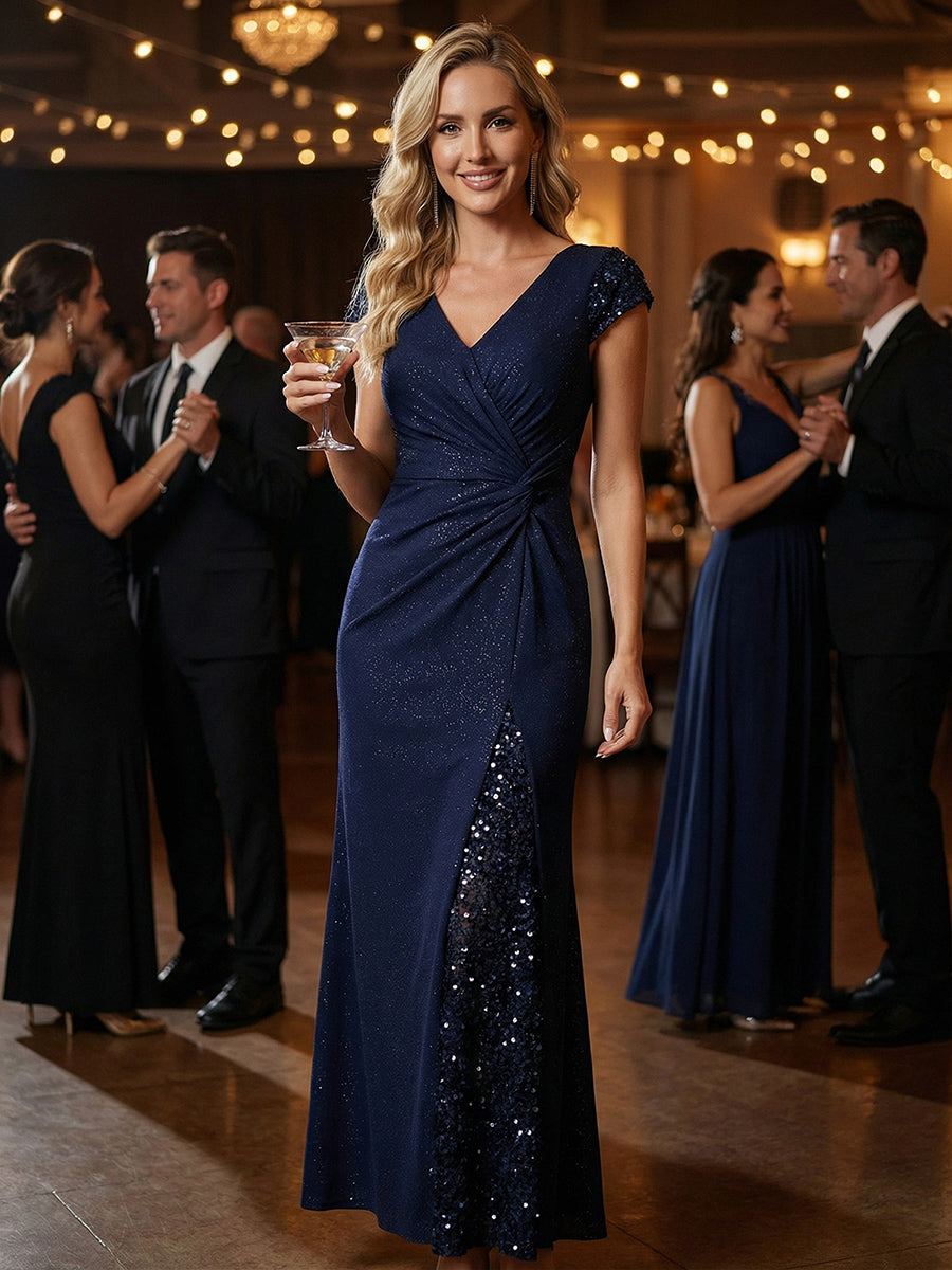 Robe moulante à manches courtes en stretch élevé avec décolleté en V noué et détails en sequins #Couleur_Bleu Marine