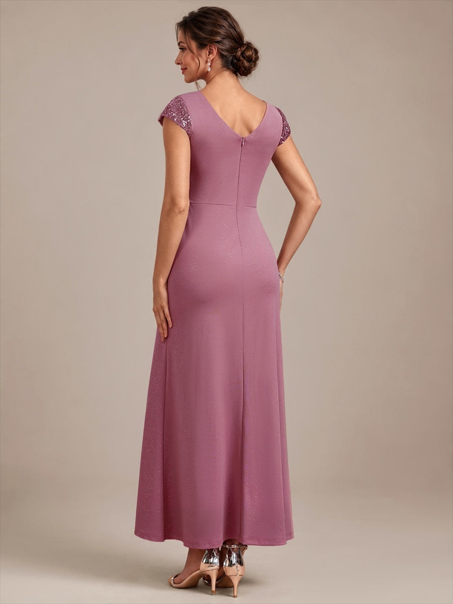 Robe moulante à manches courtes en stretch élevé avec décolleté en V noué et détails en sequins #Couleur_Orchidee