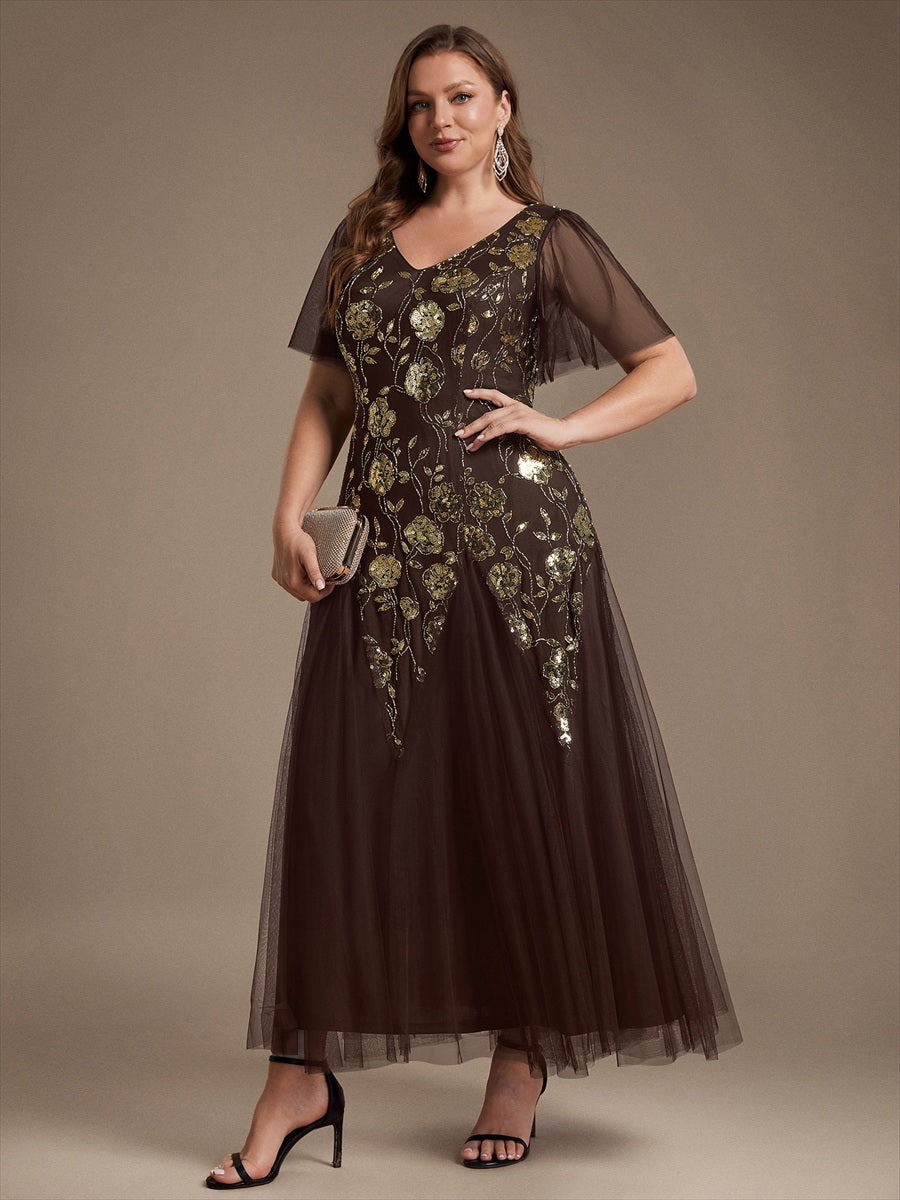 Robe longue à manches courtes en sequins avec volants et décolleté en V #Couleur_Marron chocolat