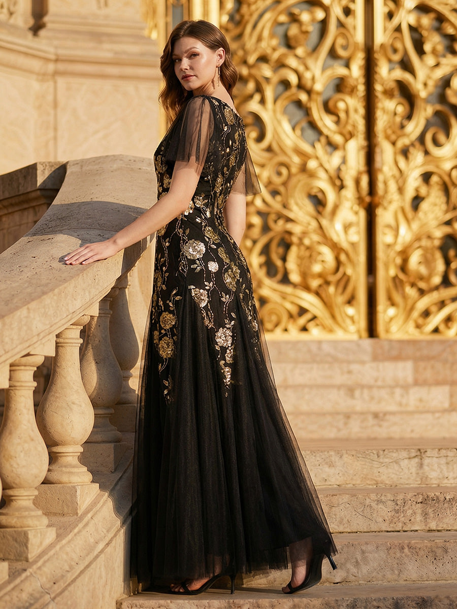 Robe longue à manches courtes en sequins avec volants et décolleté en V #Couleur_Noir & Or
