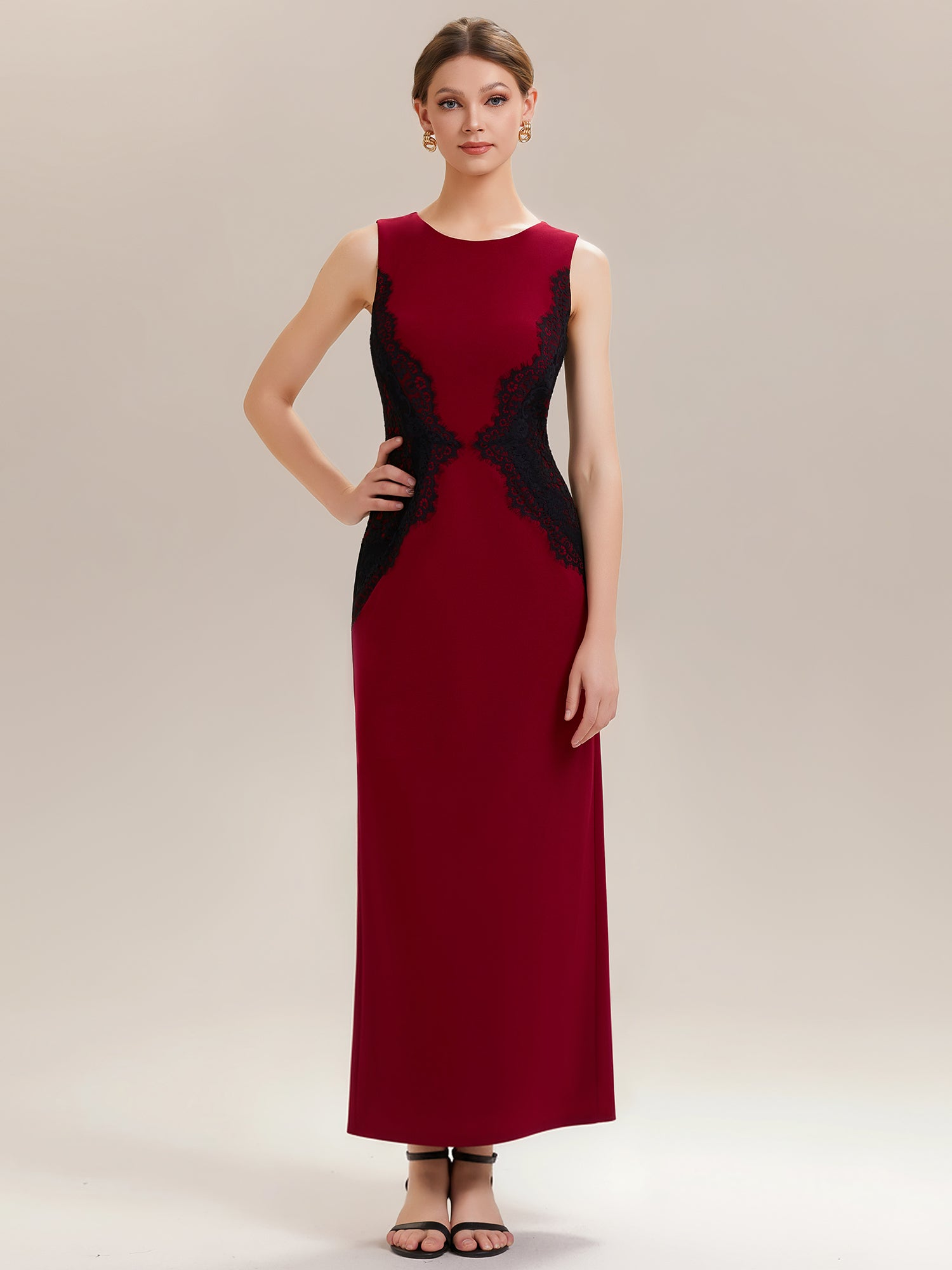 Robe maxi moulante sans bretelles en jersey extensible avec col rond et dentelle à frange #Couleur_Rouge Foncé