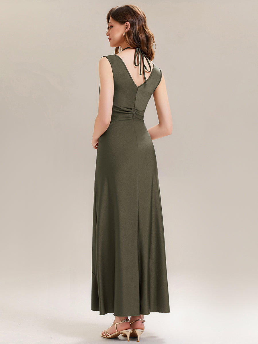 Robe maxi moulante sans manches à décolleté en V avec détail volant noué à l'avant #Couleur_Vert Olive