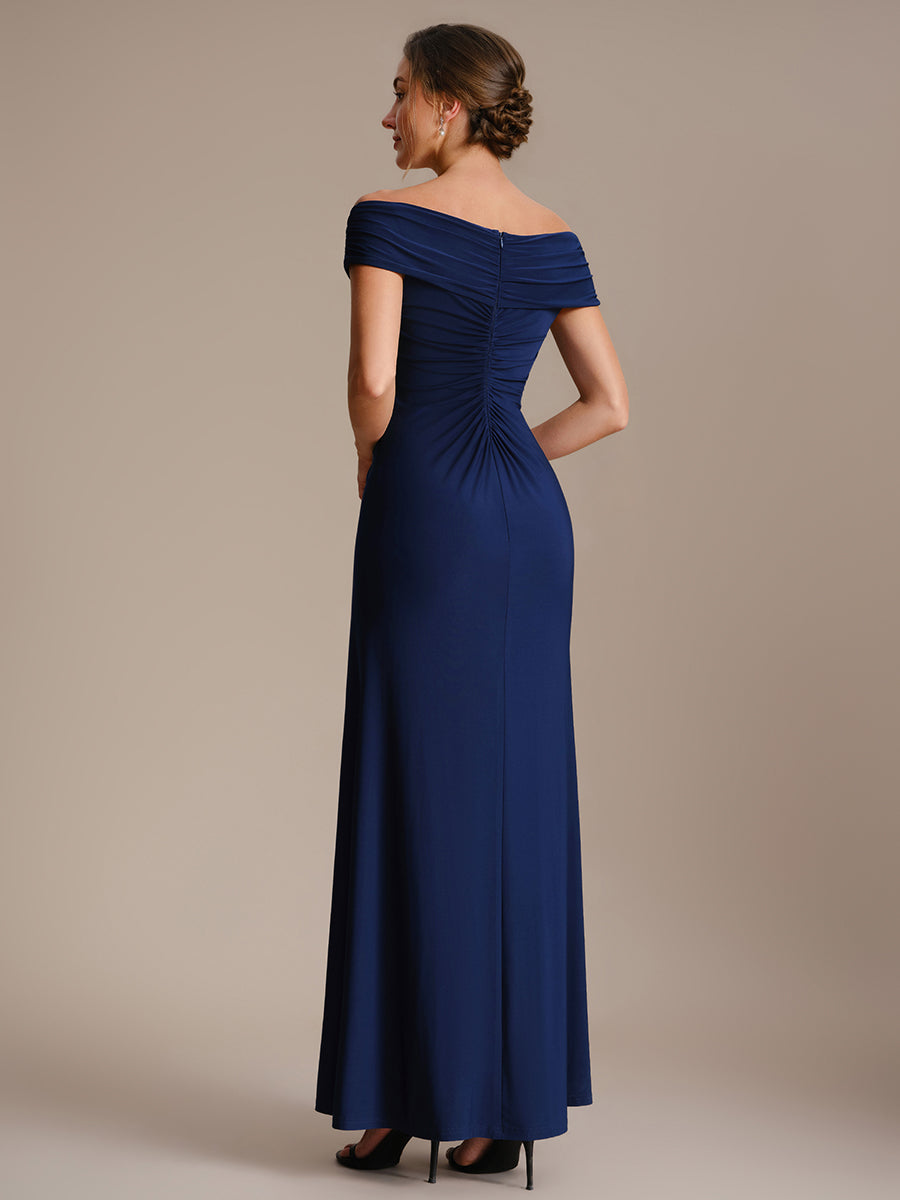 Robe longue moulante à encolure en V dénudée des épaules en tissu extensible #Couleur_Bleu Marine